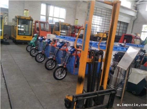 工厂电动扫地机