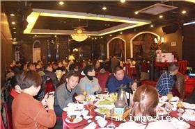 小优米app下载苹果电动扫地机厂家年会