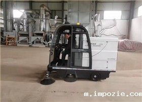 2000AW垃圾清扫车在云南昆明某工厂的应用案例 2000AW垃圾清扫车在云南昆明某工厂的应用案例