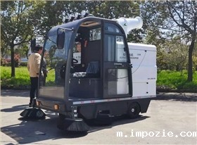 怎么选择合适的小型电动扫地车 怎么选择合适的小型电动扫地车