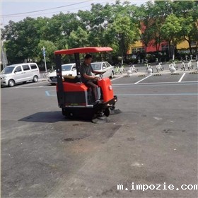 多功能电动扫地车的价格是否合理? 多功能电动扫地车的价格是否合理?