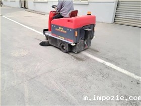 如何选购洗地车？