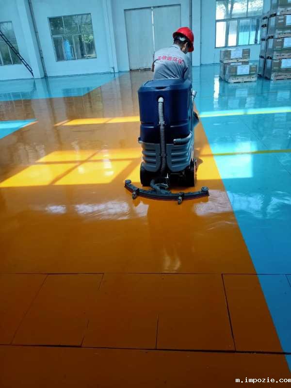  江苏宜兴陶瓷厂采购驾驶式洗地机