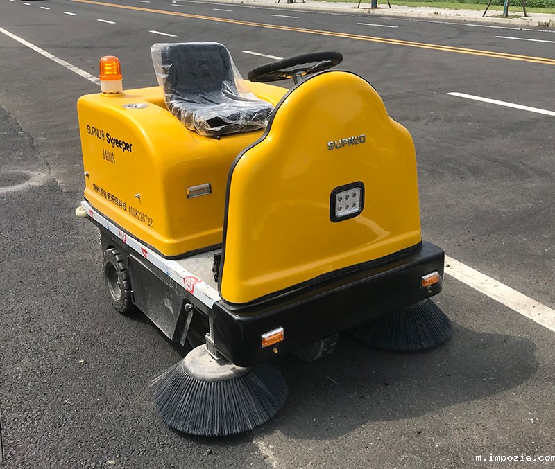 全封闭扫地机 全封闭扫地机