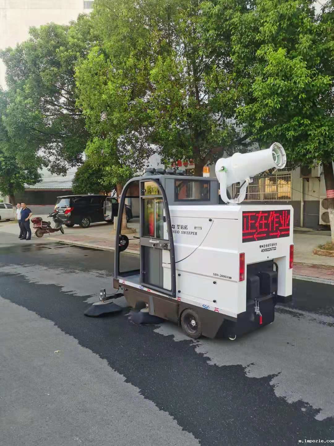 现代化园艺清洁的好拍档——公园用扫地车 现代化园艺清洁的好拍档——公园用扫地车