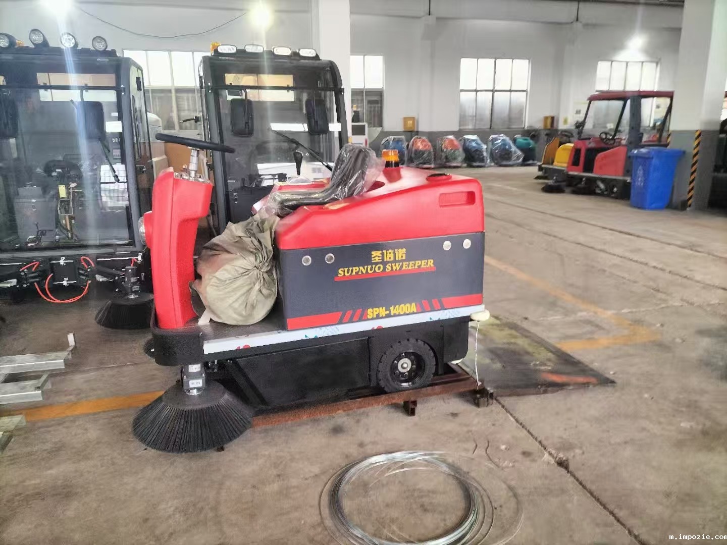 高原生态守护者——新能源清扫车拉萨布达拉宫专项应用 高原生态守护者——新能源清扫车拉萨布达拉宫专项应用